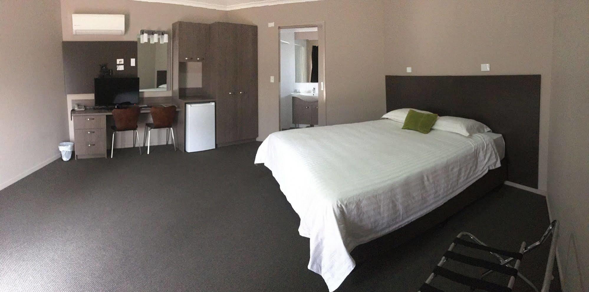 Bluestone Motor Inn Tennant Creek Eksteriør bilde