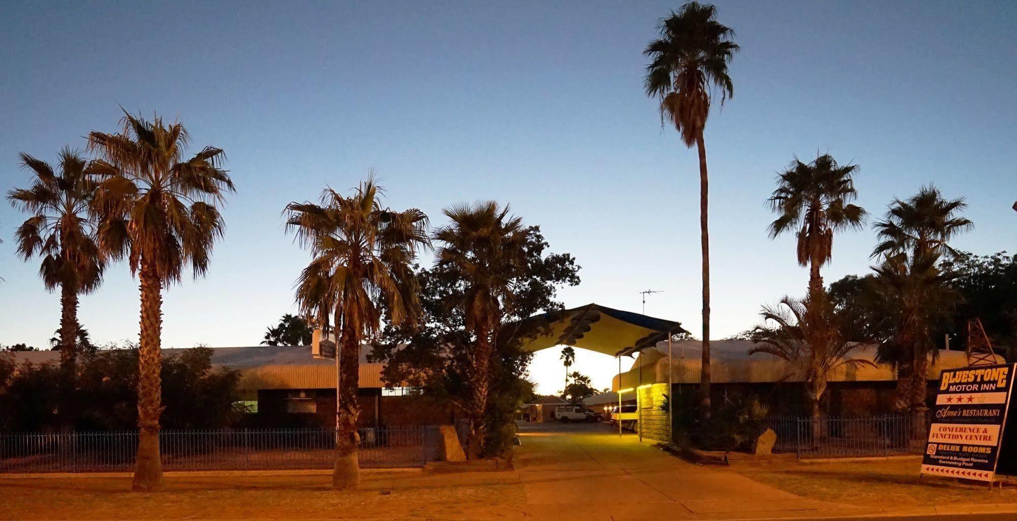 Bluestone Motor Inn Tennant Creek Eksteriør bilde